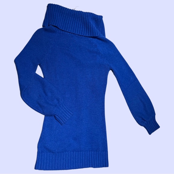 Blue pull-over - Picture 10 of 12